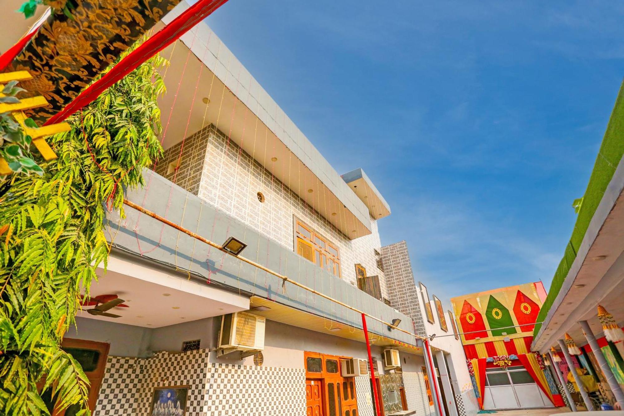 Oyo Flagship Mamta Hotel And Marriage Lawn Kanpur Exterior photo